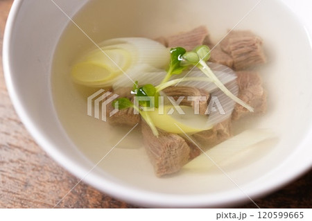 牛肉たんスープ　牛たんスープ 120599665