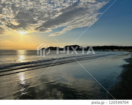 秋の夕暮れ 秋の夕暮れ 120599704