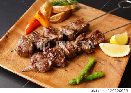 牛肉ヘレ サイコロステーキ 牛肉ヘレ サイコロステーキ 120600036