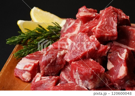 牛肉ヘレ サイコロステーキ 牛肉ヘレ サイコロステーキ 120600048