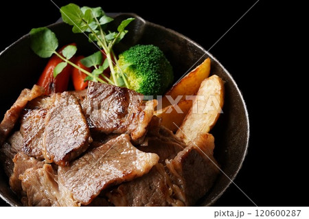 黒毛和牛カルビ 焼肉 切落し 国産牛 野菜 黒毛和牛カルビ 焼肉 切落し 国産牛 野菜 120600287