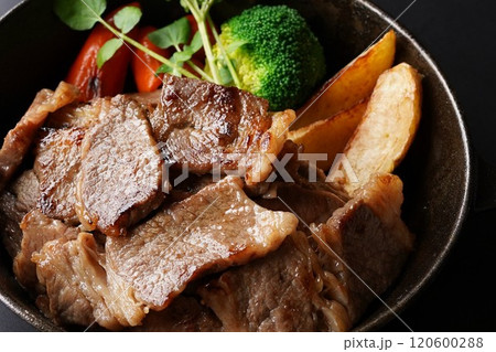 黒毛和牛カルビ 焼肉 切落し 国産牛 野菜 黒毛和牛カルビ 焼肉 切落し 国産牛 野菜 120600288