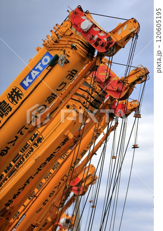 ラフテレーンクレーン　イメージ 120605195