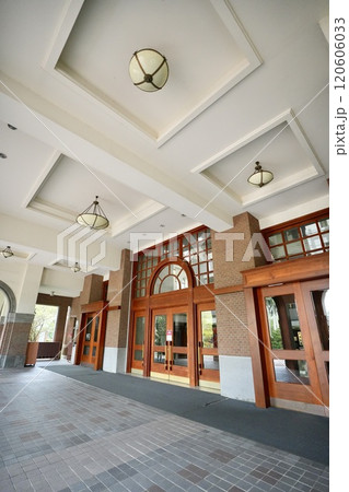 國立台湾大学・図書館（台湾・台北市大安区） 120606033