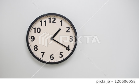 Classic Black-Edged Clock on White Background at 13.20/01.20 - Perfect for Time Management and Text Space Classic Black-Edged Clock on White Background at 13.20/01.20 - Perfect for Time Management and Text Space 120606058