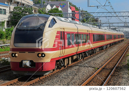 E653系1000番台K70編成国鉄特急色 120607562