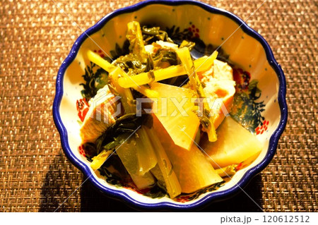 大根と鶏むね肉の煮物　2 120612512