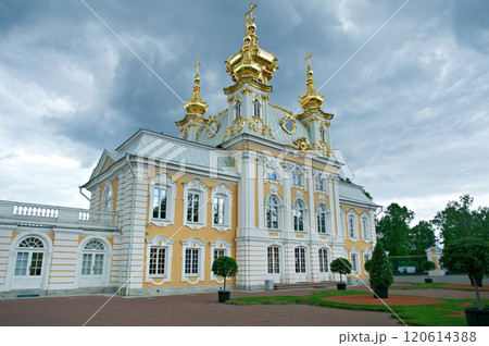 Peterhof Palace.Church of Saints Peter and Paul 120614388