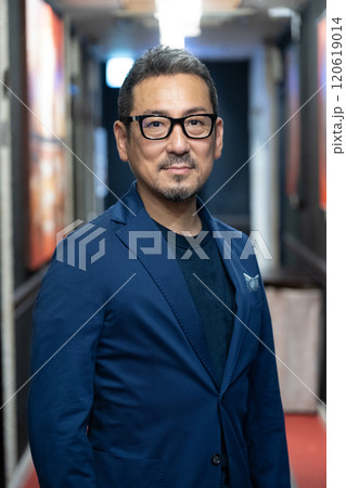 50代のイケおじ 50代のイケおじ 120619014