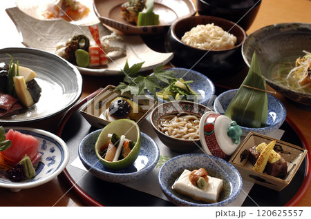 懐石料理のイメージ 120625557