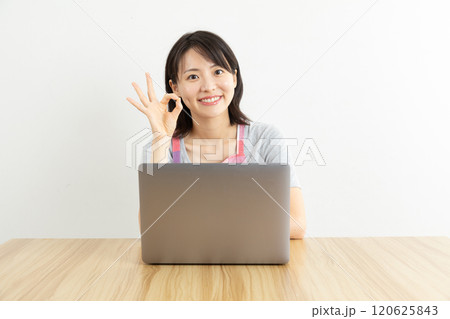 主婦のやりくりイメージ01 主婦のやりくりイメージ01 120625843