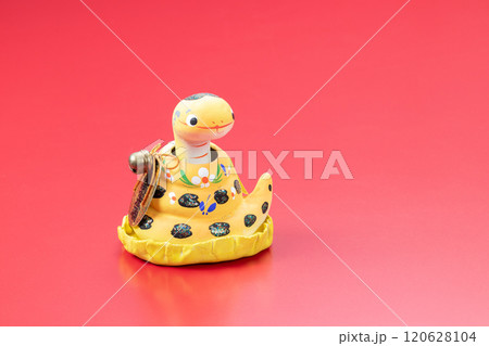 干支の置物　巳年　お正月のイメージ 120628104