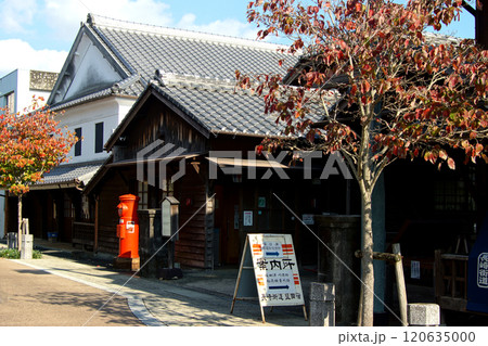 佐賀県嬉野市 塩田津の伝統的建造物群保存地区の町並み 佐賀県嬉野市 塩田津の伝統的建造物群保存地区の町並み 120635000