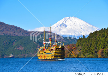秋　元箱根　芦ノ湖　富士山 120635419
