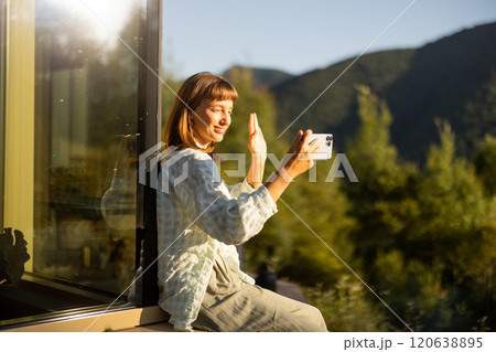 Video Call in Nature 120638895
