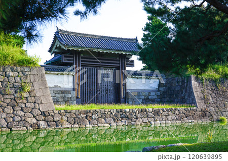 二条城　南門（京都府京都市） 120639895