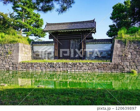 二条城　南門（京都府京都市） 120639897