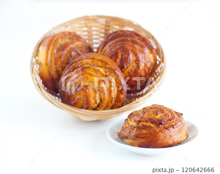 Freshly baked bun 120642666