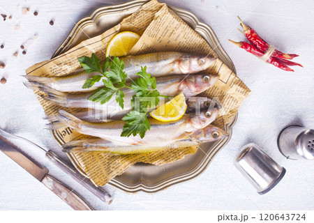Top view of pile of fresh raw fish 120643724
