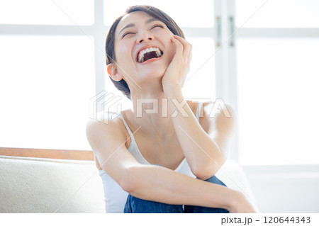女性 ビューティー 綺麗 女性 ビューティー 綺麗 120644343
