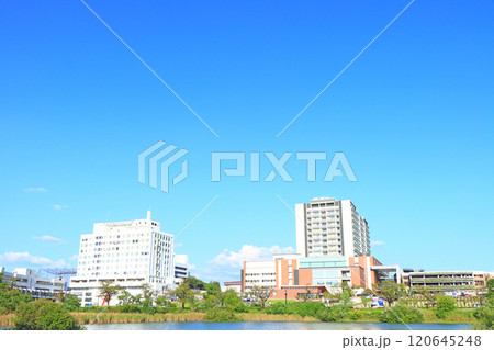 愛知県長久手市、愛知医科大学病院の風景 愛知県長久手市、愛知医科大学病院の風景 120645248