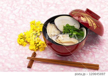 はまぐりのお吸い物と菜の花 120645897