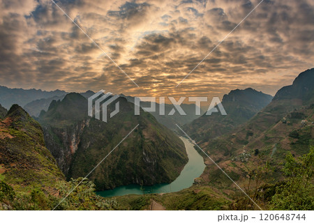 Spring landscape in Ha Giang - Northern mountainous province of Vietnam Spring landscape in Ha Giang - Northern mountainous province of Vietnam 120648744