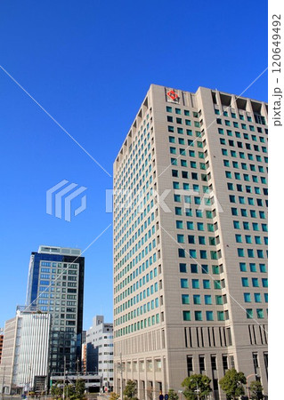 新大阪界隈の高層ビル 120649492