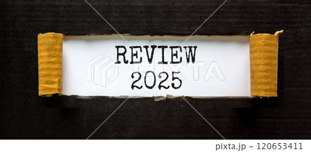 Planning review 2025 new year symbol. Concept words Review 2025 on beautiful white paper. Beautiful black paper background. Business review 2025 new year concept. Copy space. Planning review 2025 new year symbol. Concept words Review 2025 on beautiful white paper. Beautiful black paper background. Business review 2025 new year concept. Copy space. 120653411