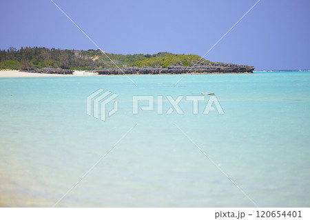 与論島の海 与論島の海 120654401