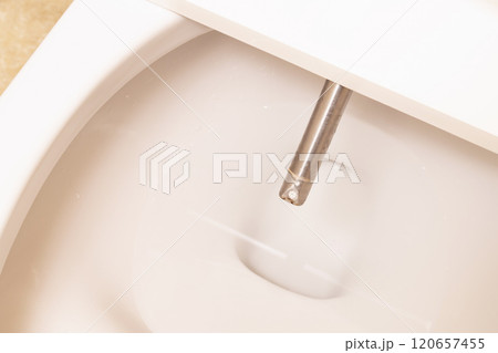 ウォシュレットトイレ掃除　お尻洗いのノズル,便座の掃除　 120657455