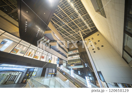 南海なんば駅　なんばガレリア 120658129