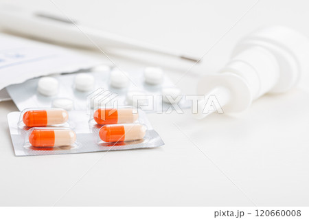 薬イメージ　medicine	 120660008