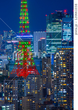 恵比寿から見るクリスマスライトアップの東京タワー 120661038
