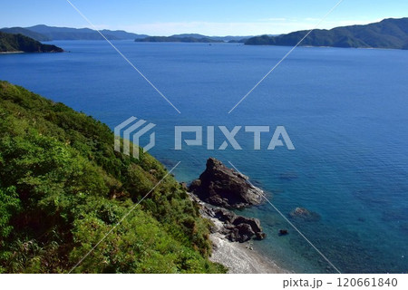 秋の大島海峡 120661840