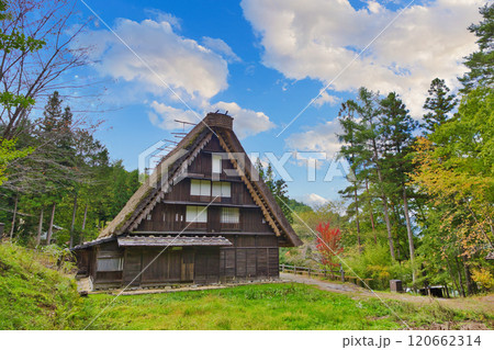 高山 飛騨の里 民俗村 合掌造り 民家 日本家屋 高山 飛騨の里 民俗村 合掌造り 民家 日本家屋 120662314