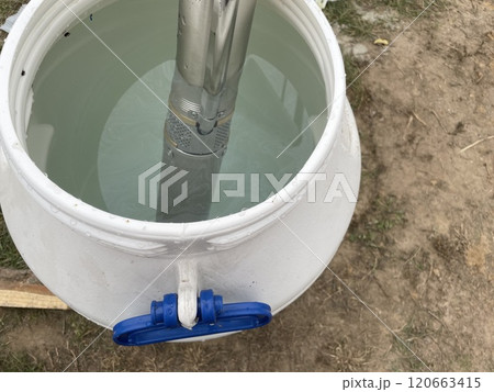 Submersible borehole pump used for groundwater extraction Submersible borehole pump used for groundwater extraction 120663415