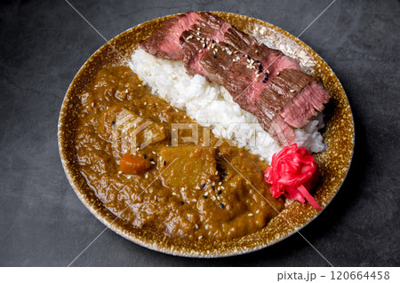 Kare rice with beef grilled Kare rice with beef grilled 120664458