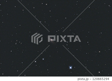 ペガスス座のソンブレロ銀河 120665294