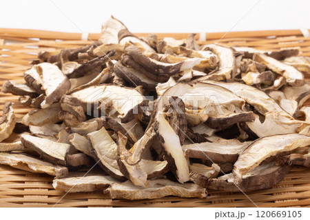 ［岩手県産］乾燥　スライス椎茸 120669105