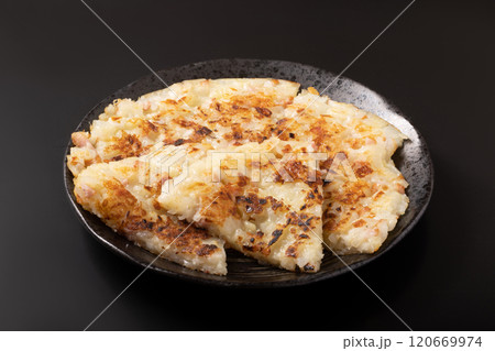 玉ねぎとチーズのチヂミ 玉ねぎとチーズのチヂミ 120669974