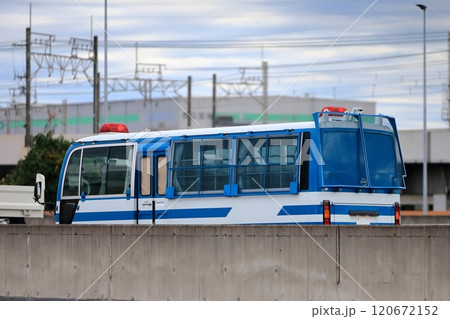 警察車両（護送車）　イメージ 120672152
