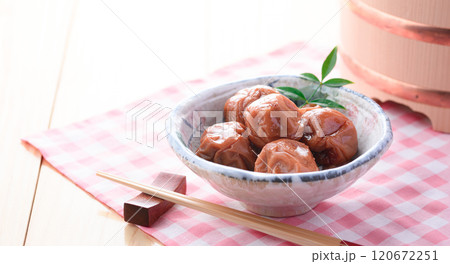 梅干し 紀州南高梅 ( 白干し梅 ) 塩だけで漬けた昔ながらの酸っぱくて塩辛い梅干し 梅干し 紀州南高梅 ( 白干し梅 ) 塩だけで漬けた昔ながらの酸っぱくて塩辛い梅干し 120672251