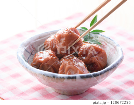 梅干し 紀州南高梅 （ 白干し梅 ） 塩だけで漬けた昔ながらの酸っぱくて塩辛い梅干し 120672256