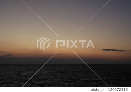 夕暮れの海 夕暮れの海 120672516