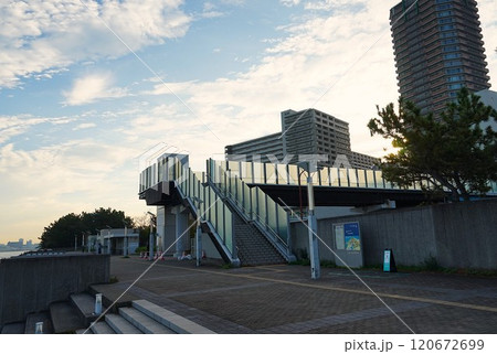 コスモスクエア駅周辺の風景 コスモスクエア駅周辺の風景 120672699