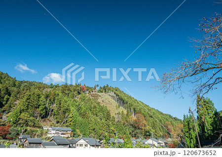 鞍馬の山林風景　京都市 120673652