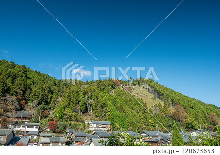 鞍馬の山林風景　京都市 120673653