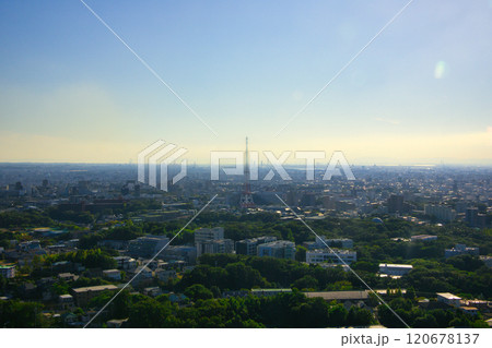 快晴の東山タワーから見下ろした名古屋市の都市風景 120678137