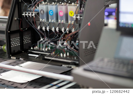 printhead and ink supply system of flatbed printer 120682442